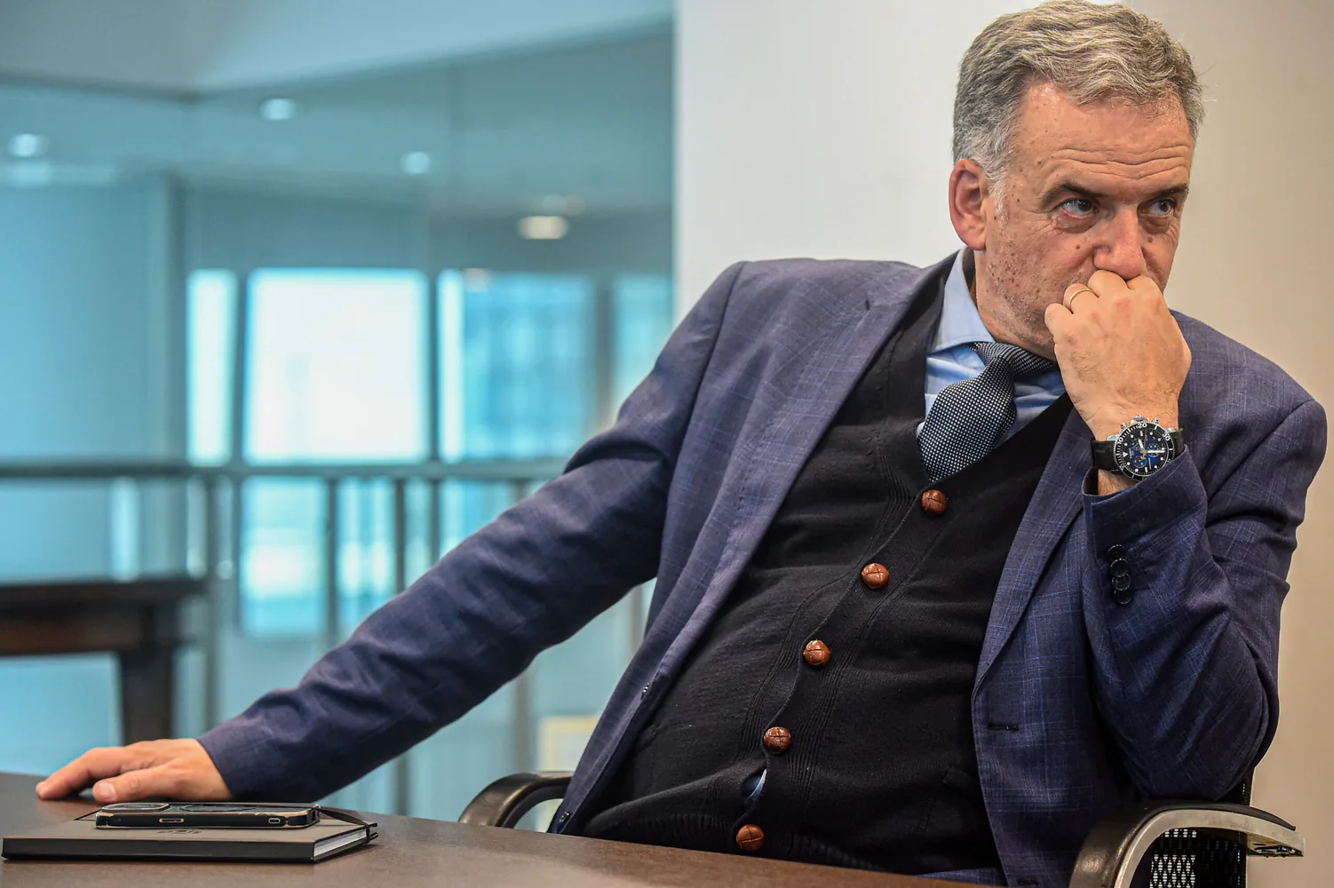 Orsi registró 35,2% de imagen positiva y cayó en el ranking regional de presidentes